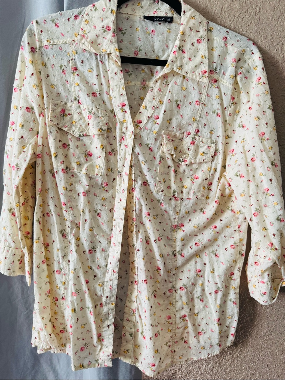 a.n.a Cream Button-Down Shirt with Pink and Yellow Floral Print
